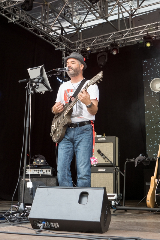 2016 08 21 18Strings InterlakenRocks DSC05636