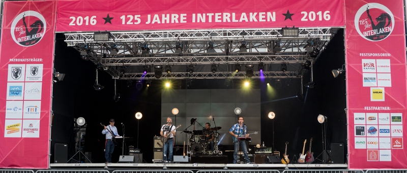 2016 08 21 18Strings InterlakenRocks DSC05650