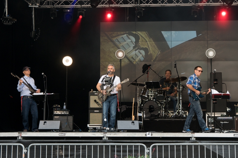 2016 08 21 18Strings InterlakenRocks DSC05659