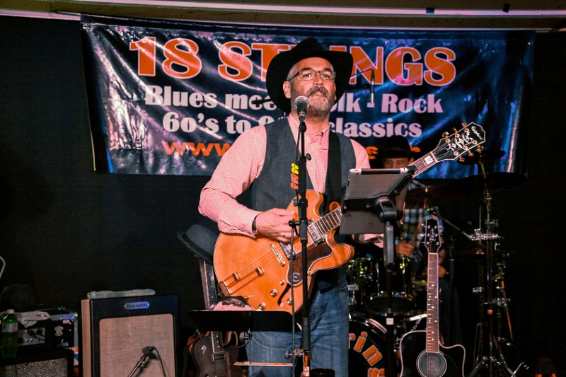 013 18Strings-20170602-Baronessa-9130