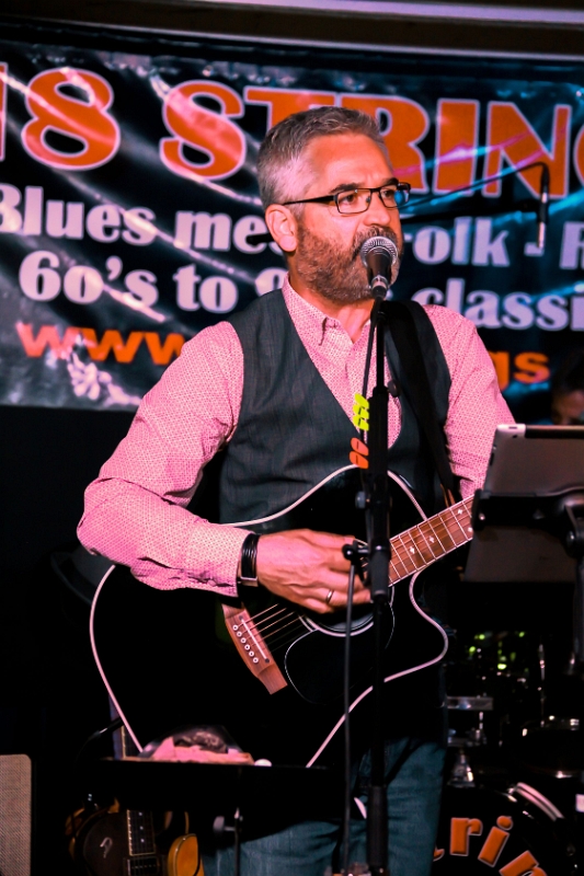 038 18Strings-20170602-Baronessa-9171