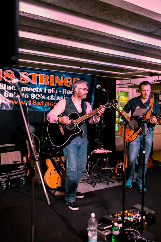039 18Strings-20170602-Baronessa-9175