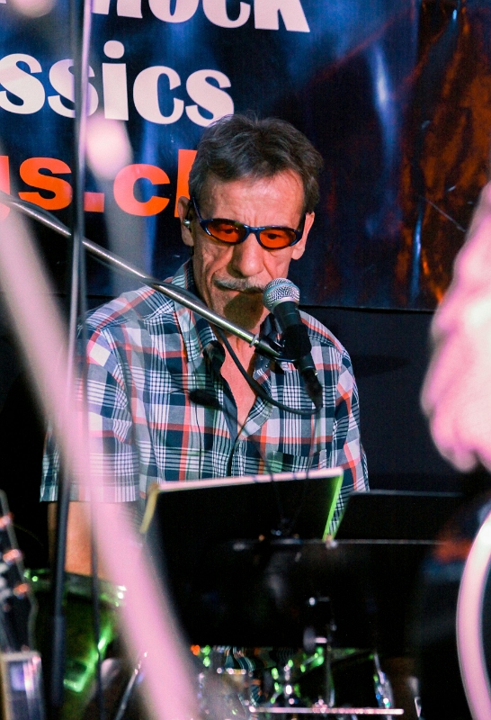 042 18Strings-20170602-Baronessa-9182