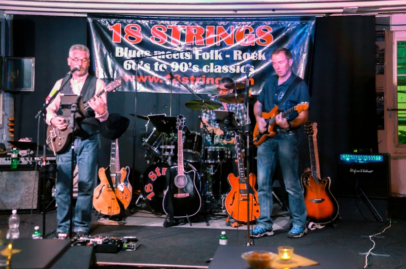 065 18Strings-20170602-Baronessa-9227