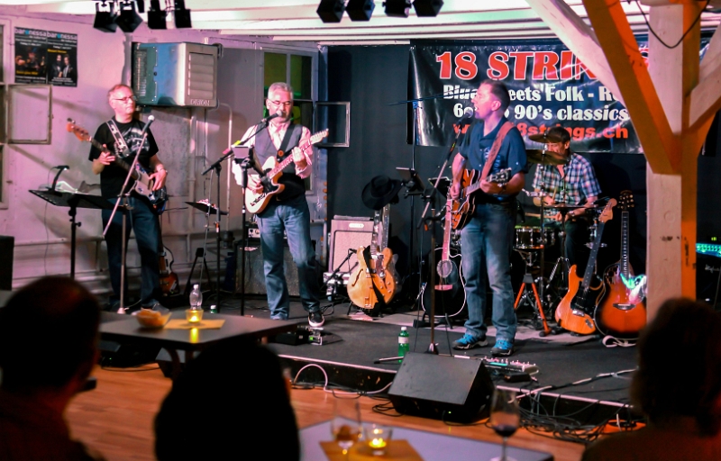 076 18Strings-20170602-Baronessa-9242