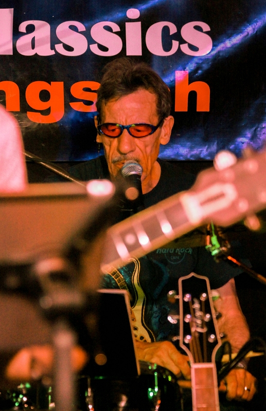 128 18Strings-20170602-Baronessa-9393