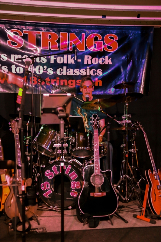 139 18Strings-20170602-Baronessa-9433