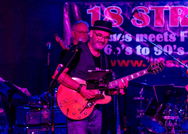 2022 09 02 18Strings HiRes1500 ff-02.09.22-HF-Foto-Suppiger-Ariana-Baronesa-18Strings66